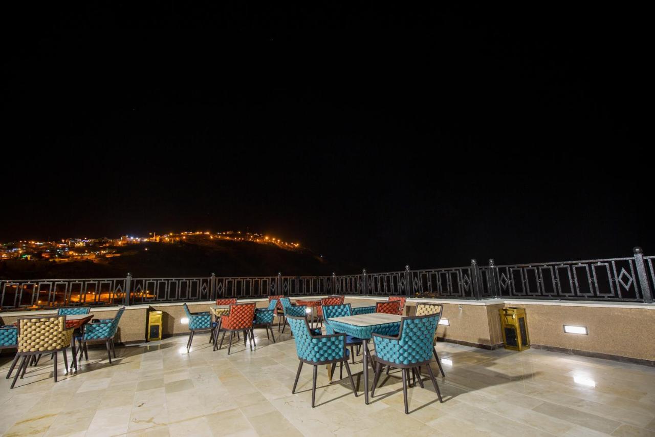 וואדי מוסא Petra Moon Luxury Hotel מראה חיצוני תמונה